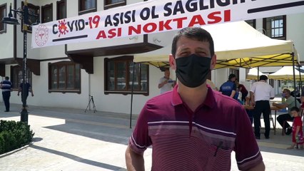 ÇORUM - Osmancık'ta parkta randevusuz Kovid-19 aşısı yapılıyor