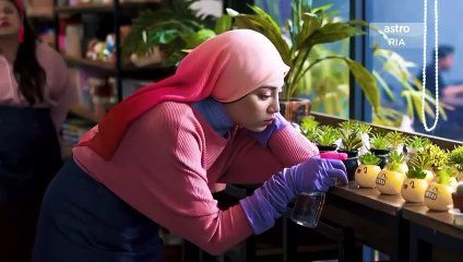 04fdce16af9bbff768589c9ac72e43de-480p