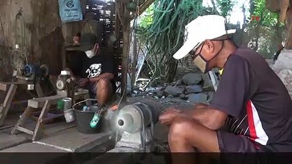 Pembatalan Haji, Perajin Tasbih di Jember Terancam Gulung Tikar