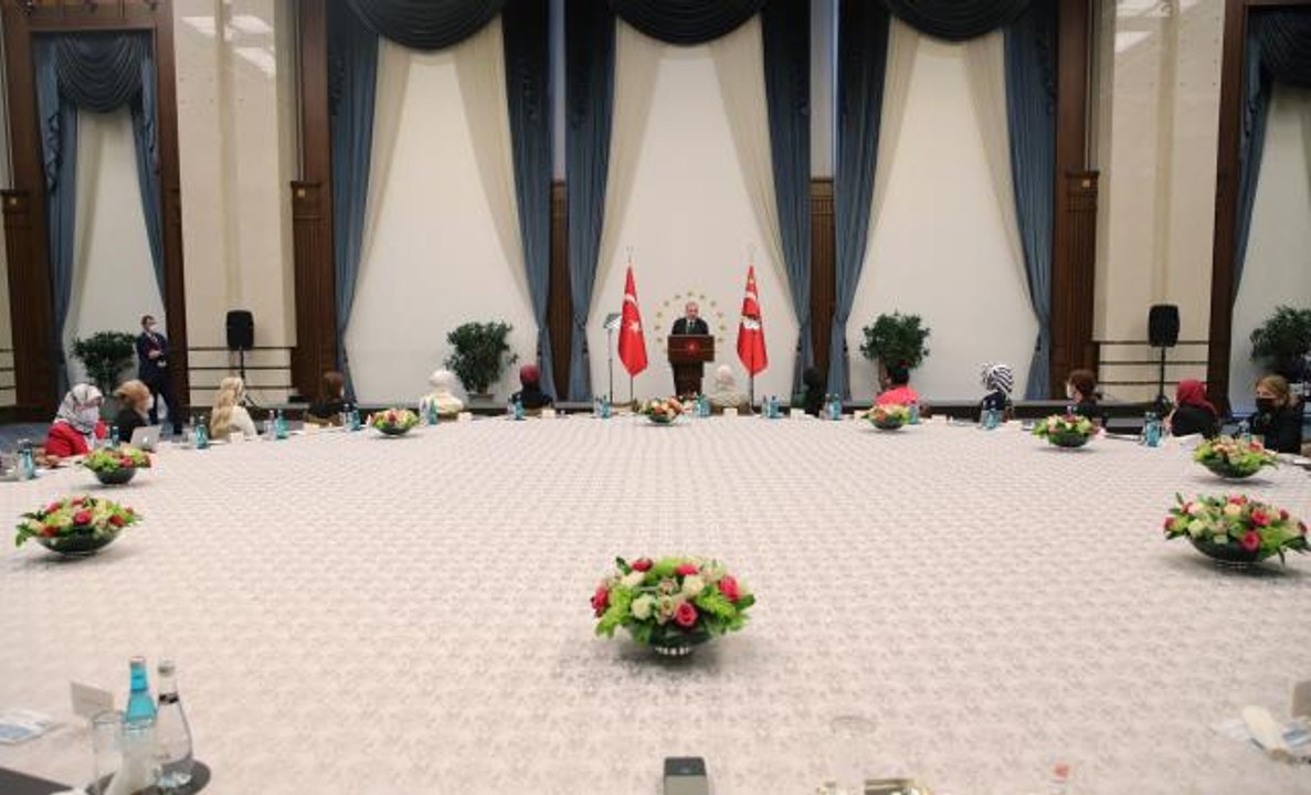 Cumhurbaşkanı Erdoğan, Kadına Karşı Şiddetle Mücadele İstişare Toplantısı'na başkanlık etti