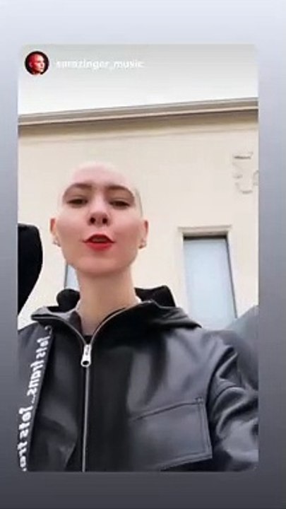 Maëlle dans les tribunes du show JOEONE. Juin 2021