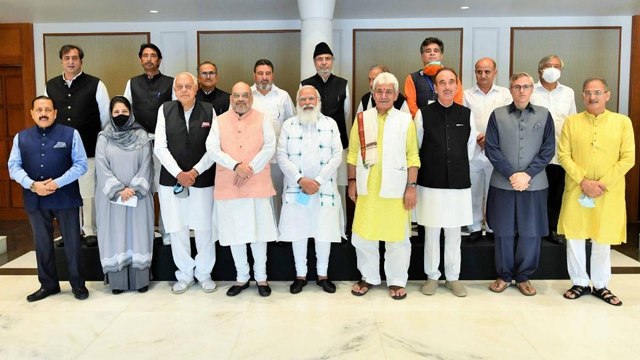 8 parties and 12 leaders of Kashmir attends PM Modi meet
