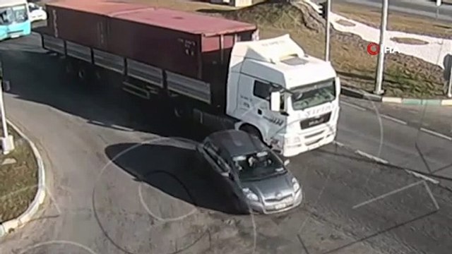 Kütahya'da aşırı hız ve dikkatsizlik MOBESE kameralarında