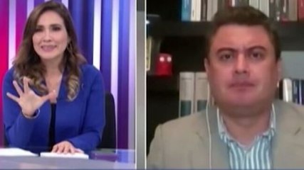 Image of the day: News anchor continues interview even as earthquake hits Peru