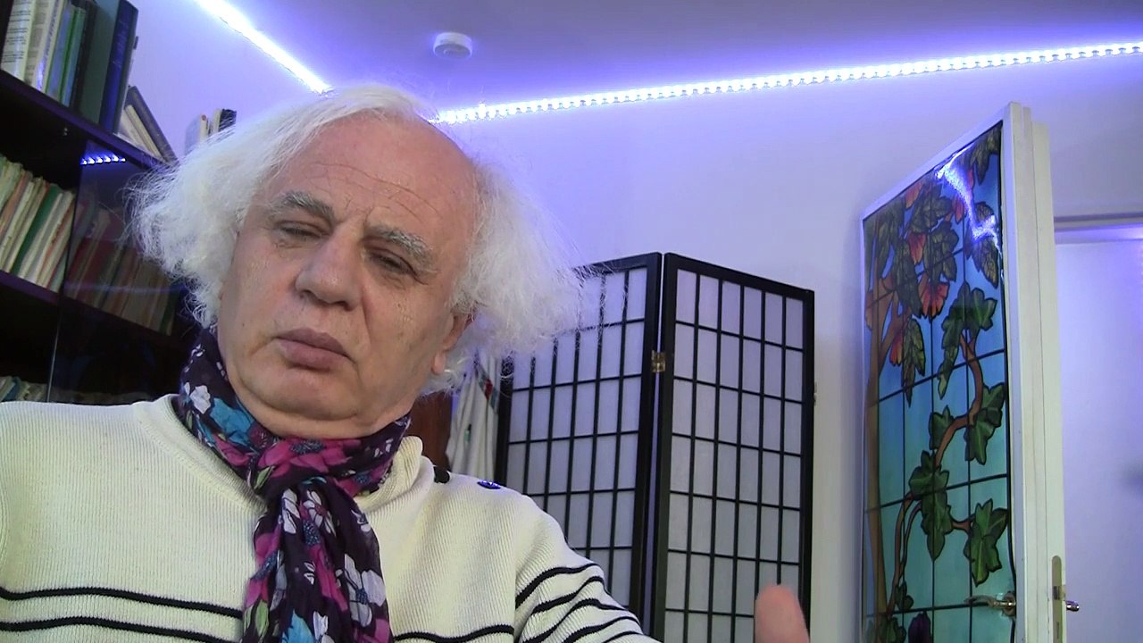 47. LA GRAND MERE ET LA SOURIS et un billet d avion pour les EMIRATS !!!