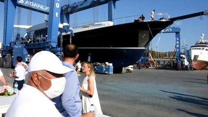 MUĞLA - Bodrum'da 3 milyon avroluk lüks yat denize indirildi