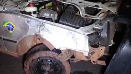 Uno capota em acidente de trânsito na BR-277 e para às margens da rodovia