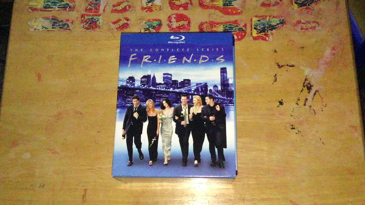 Friends: The Complete Series Blu-Ray Unboxing