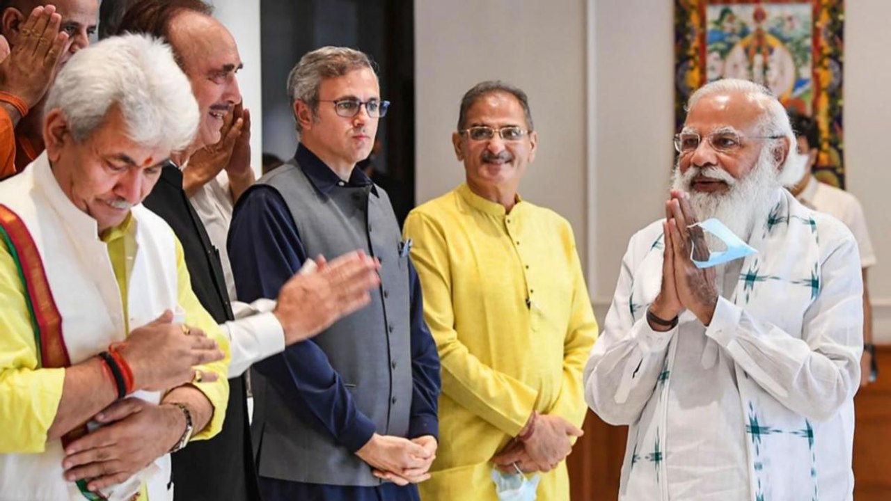 PM's talk with Kashmiri leaders, differences on two things