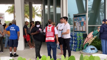 Miami'de 12 katlı bina kısmen çöktü: 1 ölü, 8 yaralı