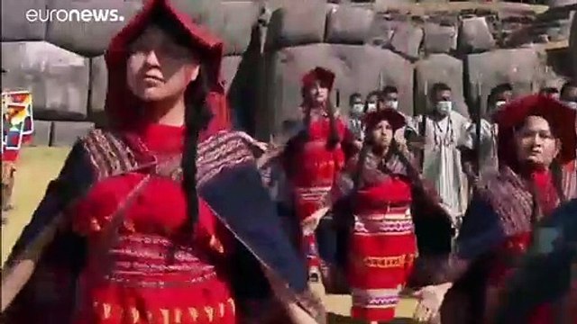 El Inti Raymi rememora el esplendor del Imperio inca en un Perú dividido