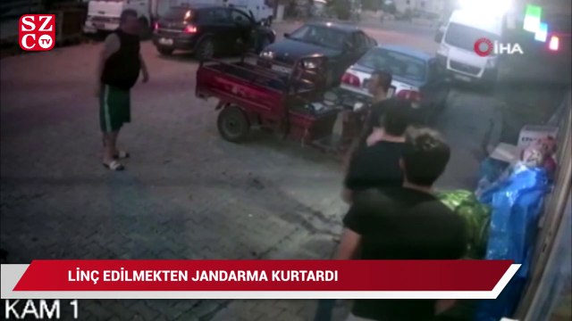 Market çalışanını bıçaklayan zanlıyı linç edilmekten jandarma kurtardı