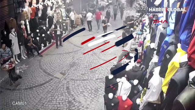 Önce küfür etti, sonra silahı ateşledi! Çarşıda dehşet anbean kameraya böyle yansıdı