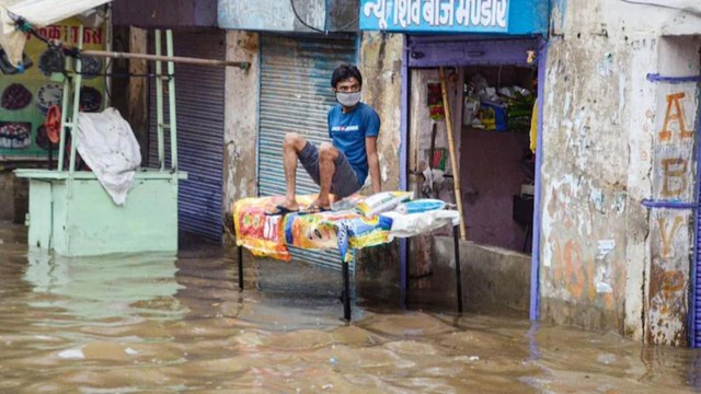 UP: Floods like situation in several districts
