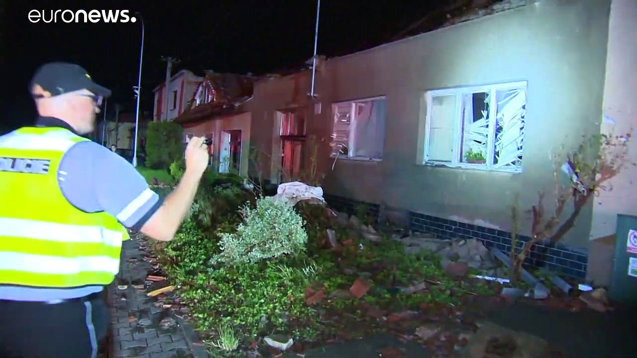 'Wie im Krieg' - Tödlicher Tornado wütet im Südosten Tschechiens