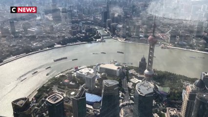 Vidéo : le plus haut hôtel au monde ouvre ses portes à Shanghai