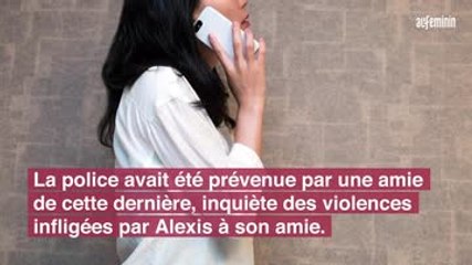 On lui reproche un maillot de bain trop échancré