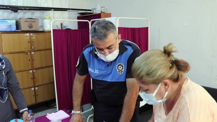 Mersin Emniyetinin 'Bir Damla İyilik' projesi 49 kadının hayatına dokundu