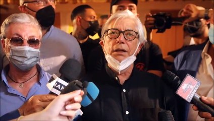 Nino D'angelo, bagno di folla per il maxi murale: "Cultura per liberare le periferie"