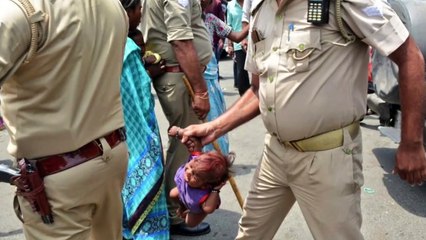 What's the crime of this #child_ #UP Police must suspend the cop.