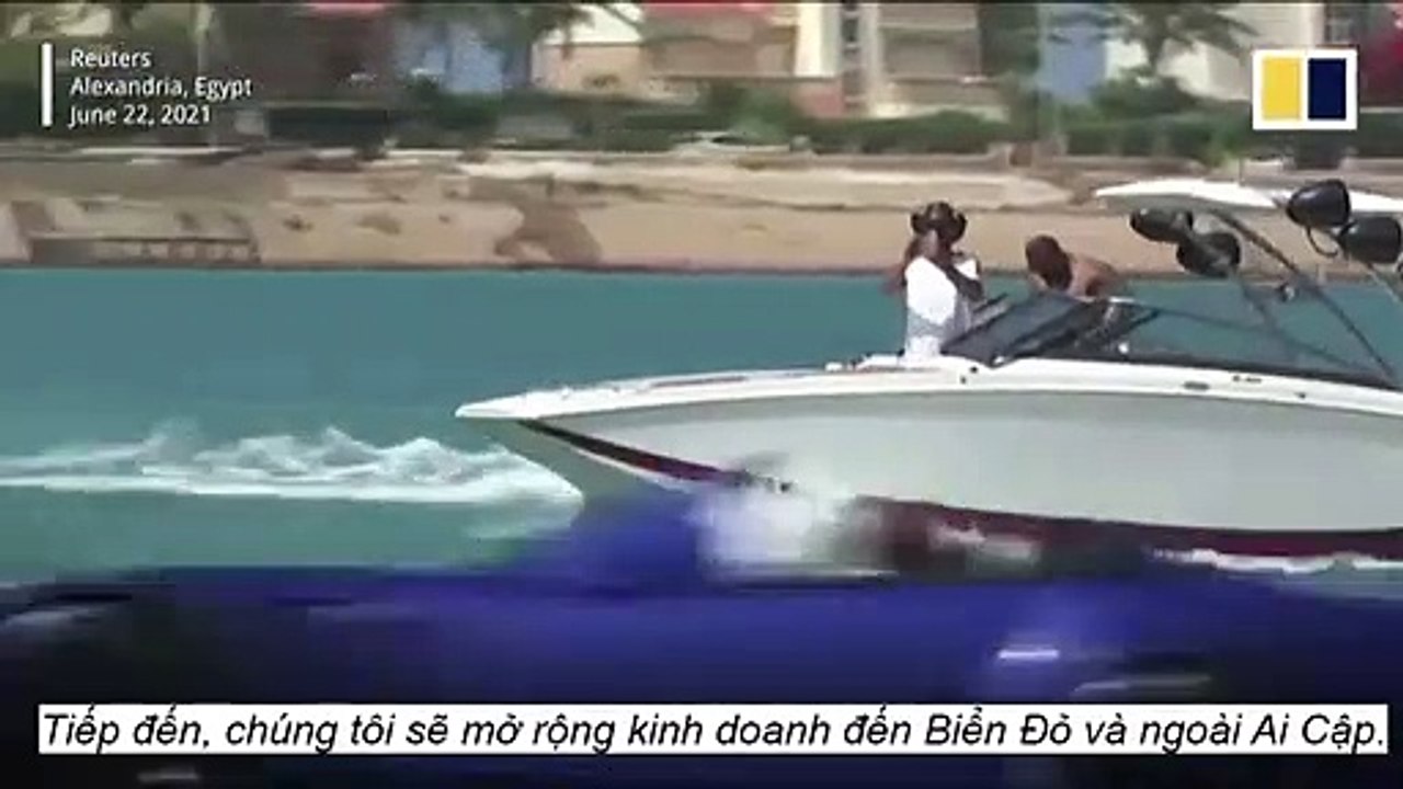 Lạ mắt ngắm xe ô tô phóng vun vút trên mặt nước - Tạp Chí Bốn Bánh