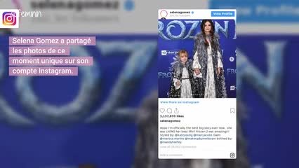 Selena Gomez emmène sa petite soeur à l'avant-première de la Reine des Neiges 2