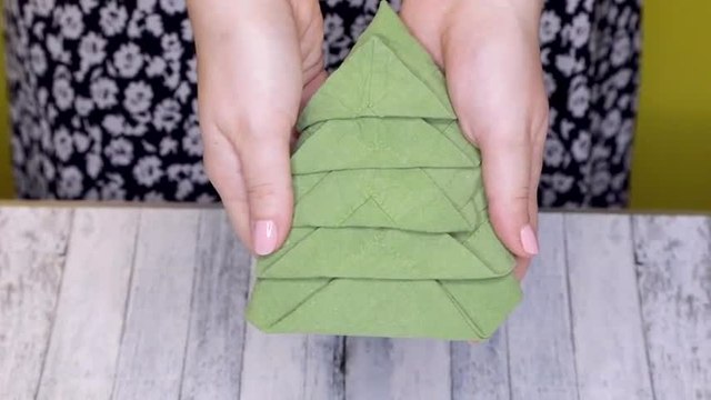 Tuto pliages de serviettes pour les fêtes
