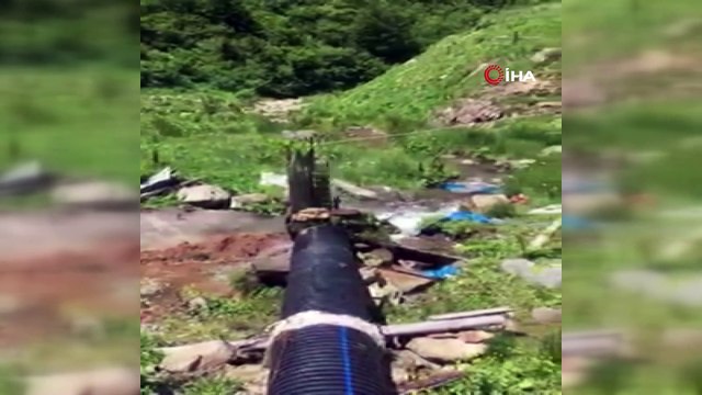 Yaylada kurduğu sistemle kendi elektriğini üretiyor