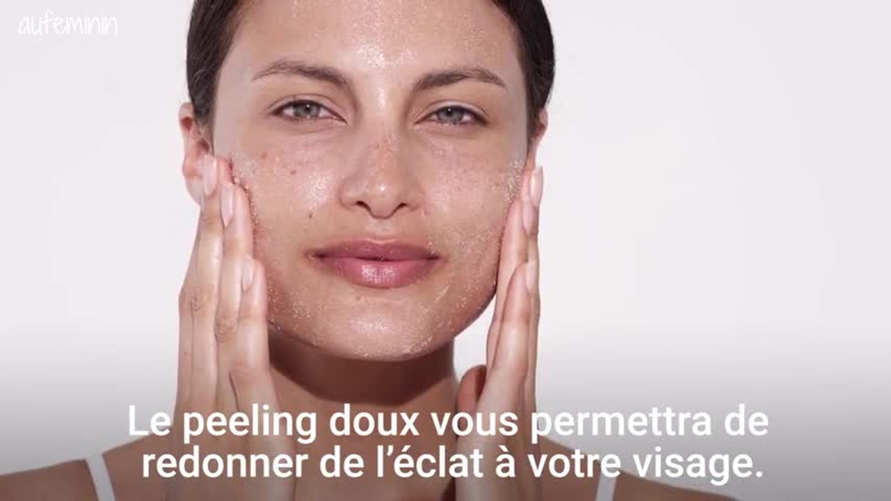 Le peeling pour un visage frais et rajeuni