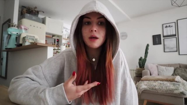 EnjoyPhoenix révèle souffrir du syndrome des ovaires polykystiques