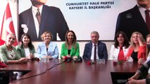 KAYSERİ - CHP Kadın Kolları Genel Başkanı Nazlıaka, partilileriyle bir araya geldi