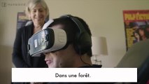 Cette femme donne un masque de réalité virtuelle à son fils handicapé