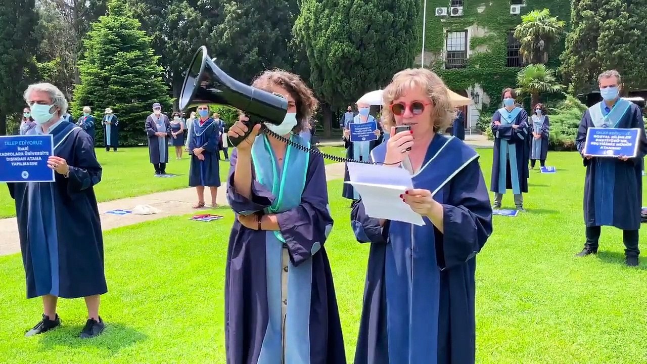 Boğaziçi akademisyenleri, nöbetlerinin 118'inci gününde:  Atanmış rektör Melih Bulu ve atanmışların istifasını talep ediyoruz