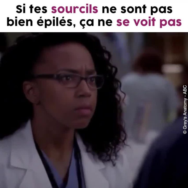 8 trucs qui font que les femmes à lunettes sont les meilleures