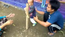 Technique pour apprendre aux bébés à marcher