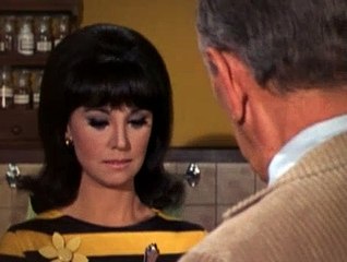 That Girl S02E11 Thanksgiving Comes But Once a Year, Thankfully