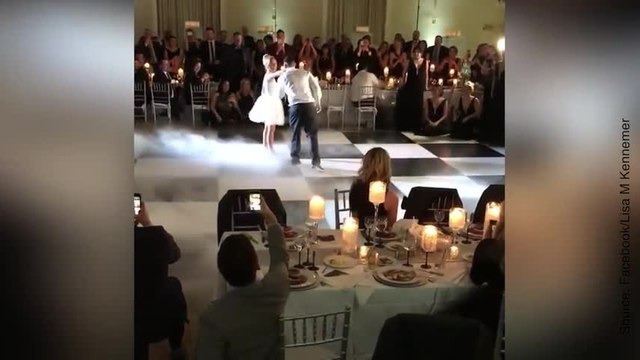 Un couple reprend la danse de Dirty Dancing pour son mariage