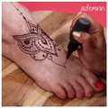 Vidéo tatouage jagua sur le pied par Yael Tatoo