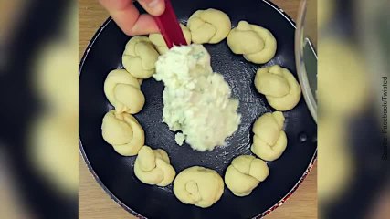FR_161005-garlic-knots-with-cheese-dip-3