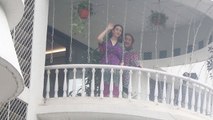 Kareena Kapoor और Karishma kapoor पहुंची Cousin भाई Aadar Jain के घर | FilmiBeat