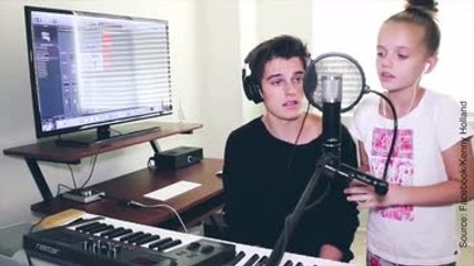 Kenny Holland chante avec sa petite sœur