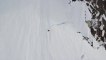 Un skieuse hors piste survit à une terrible chute