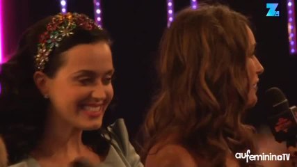 Katy Perry sort une gamme de rouges à lèvres !