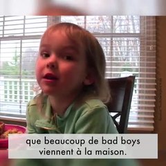 La petite fille aime un bad boy