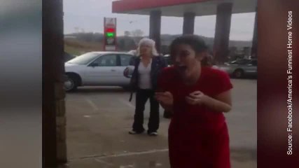 Chaque jour, ses collègues essaient de lui faire peur !