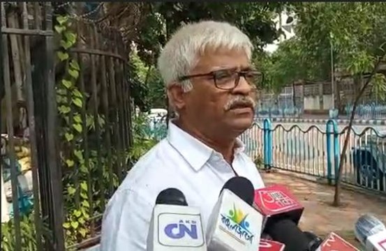 ভ্যাকসিন কাণ্ড যেটা হয়েছে সেটা খুব দুর্ভাগ্যজনক, সে নিয়ে কোন সন্দেহ নেই : সুজন চক্রবর্তী