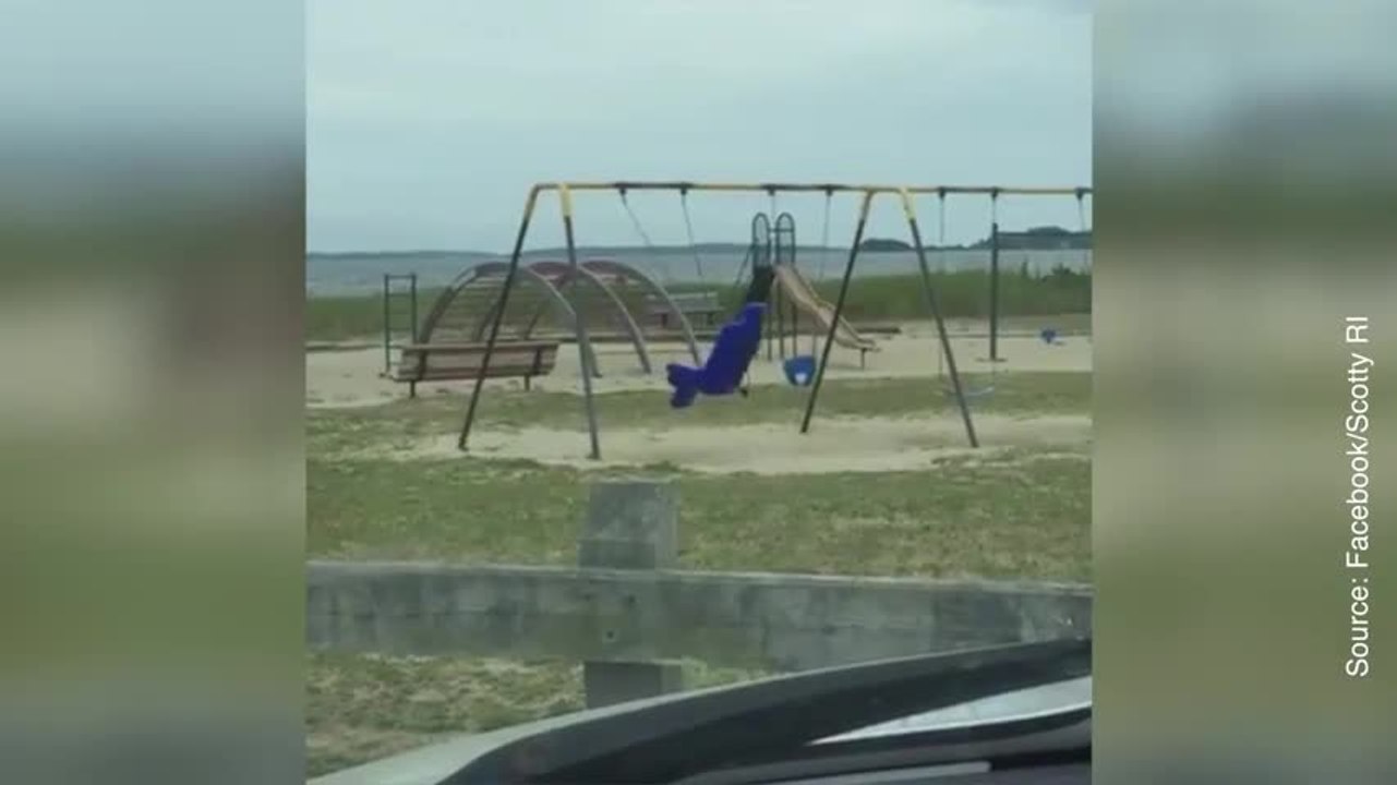 Y a-t-il un fantôme sur cette balançoire