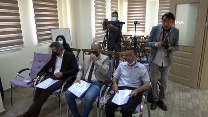 Restorasyon sırasında sokağa atılmışlardı, tarihi eser çıktı