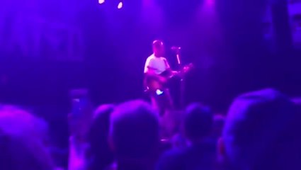 Le chanteur de Slipknot reprend ’Purple Rain’ de Prince
