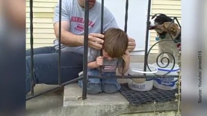 Il semblerait que le petit Joey ait besoin d’aide !